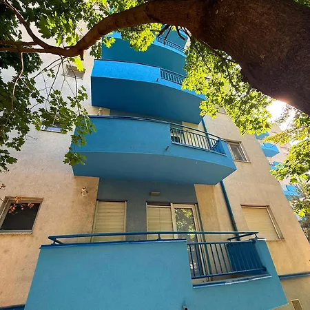 Palos - Balcony, Private Parking *